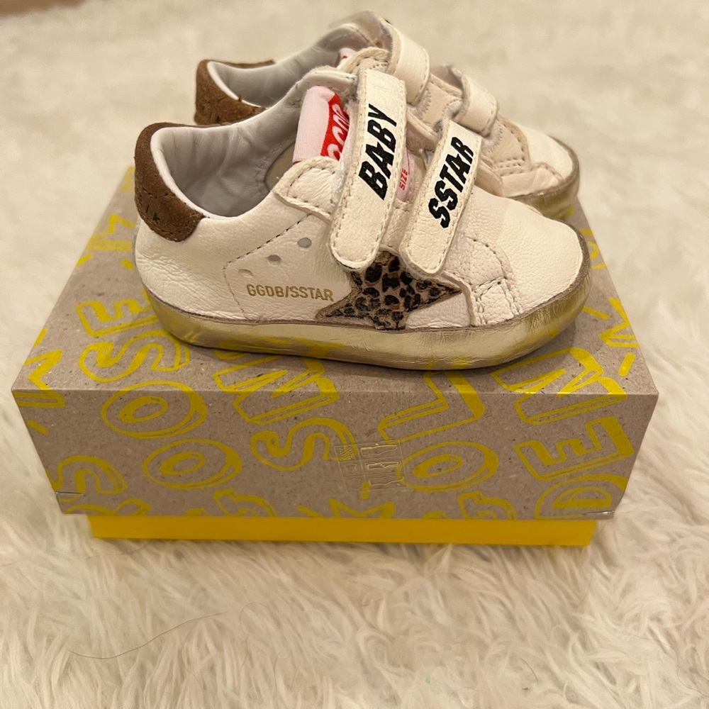 Golden goose baby star size 16
